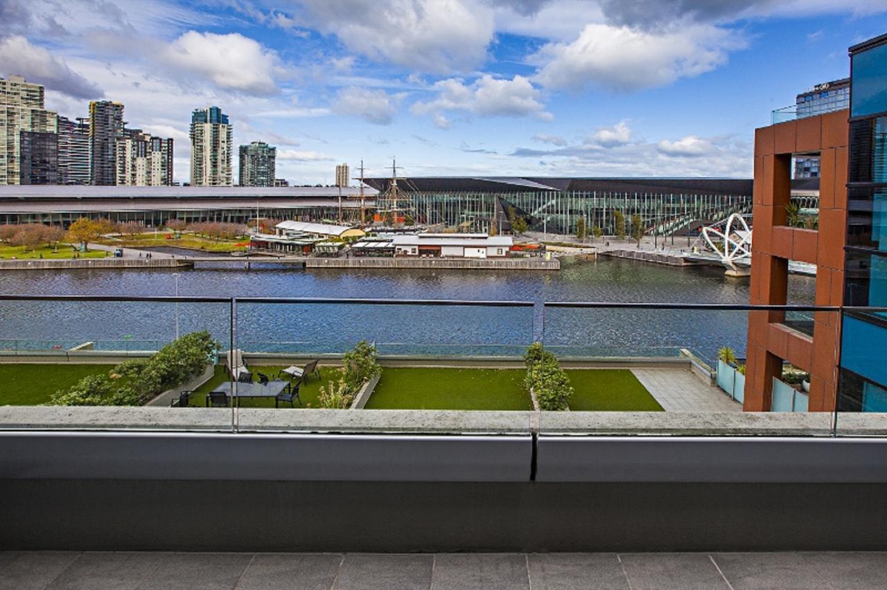 Melbourne Holiday Apartments Flinders Wharf Buitenkant foto